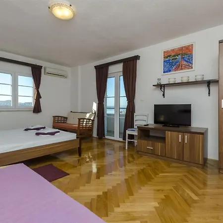 House Mia * 트로기르